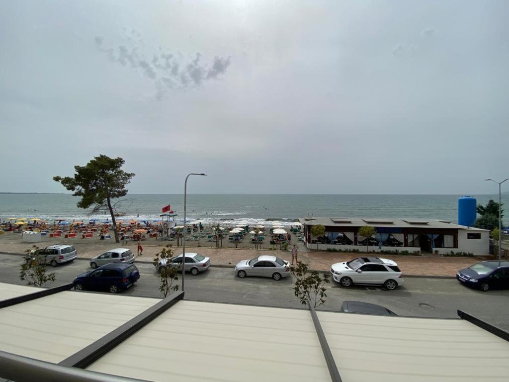 Milenium Hotel Shëngjin Esterno foto