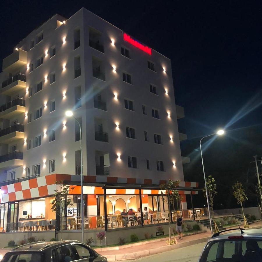 Milenium Hotel Shëngjin Esterno foto